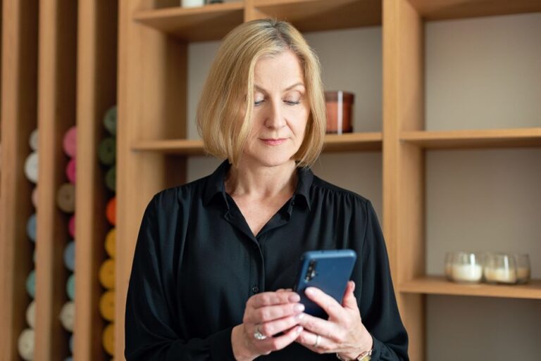 Dexcom G7 ou FreeStyle Libre 3 Plus : lequel choisir au Maroc